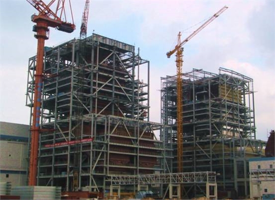 建設中的工業鍋爐 建設中的工業鍋爐