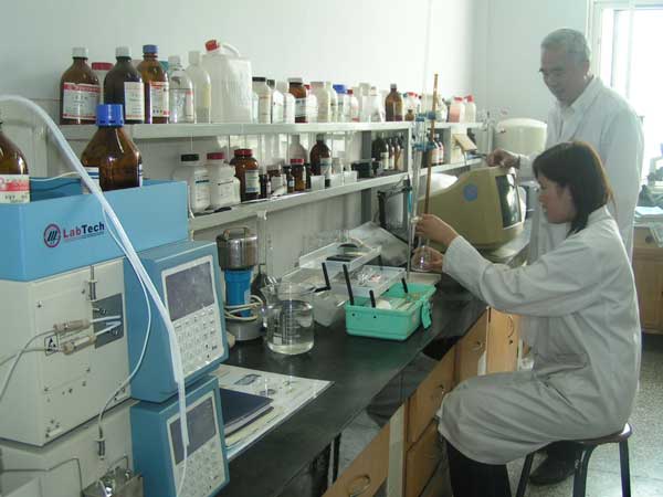 青潔能實(shí)驗(yàn)室一角